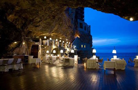 hhi4829-restaurant-palazs-