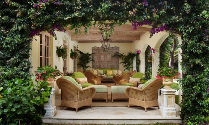 Beautiful landscaping and courtyard8